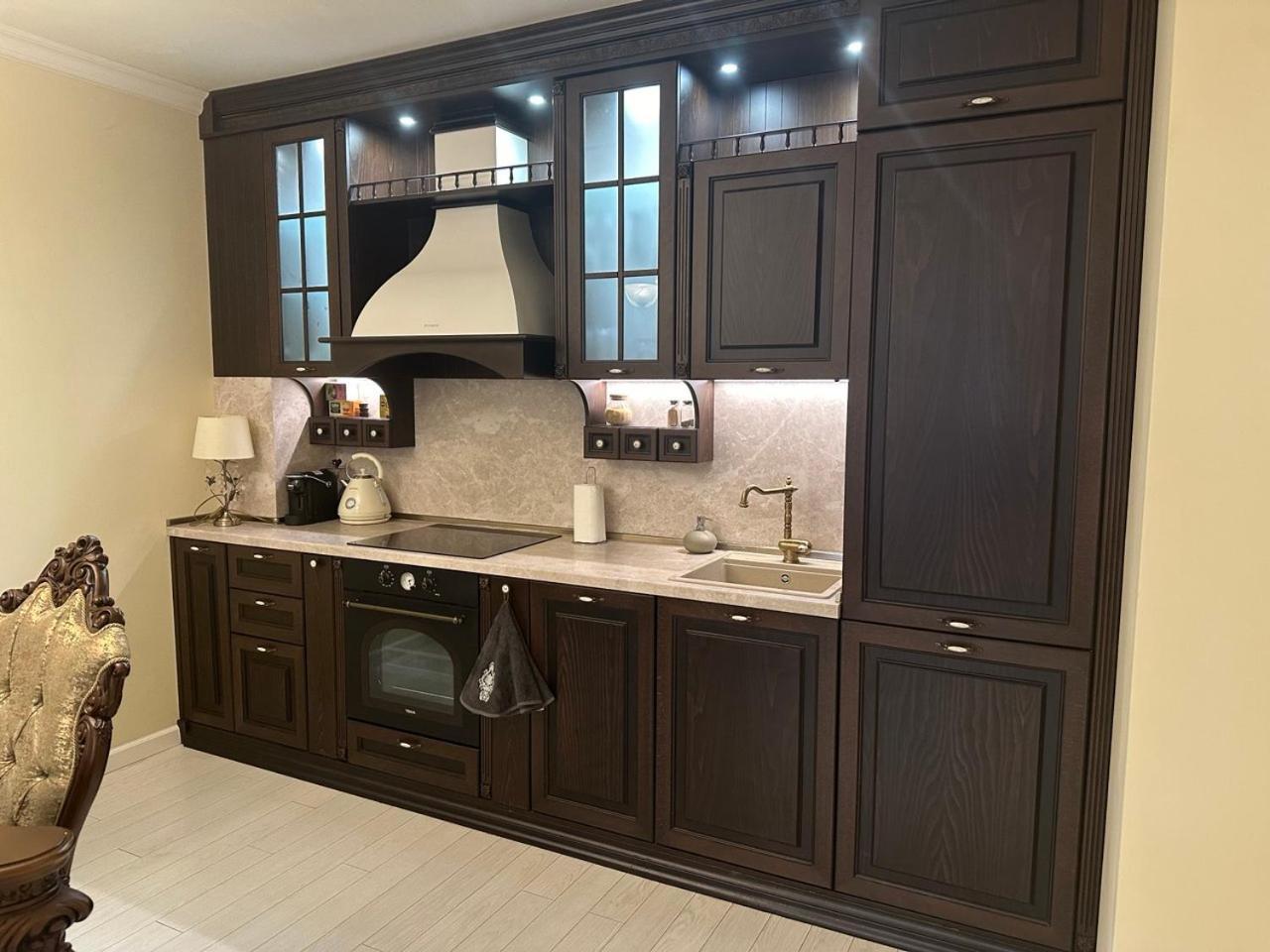 Central Luxury Antique Apartment فارنا المظهر الخارجي الصورة