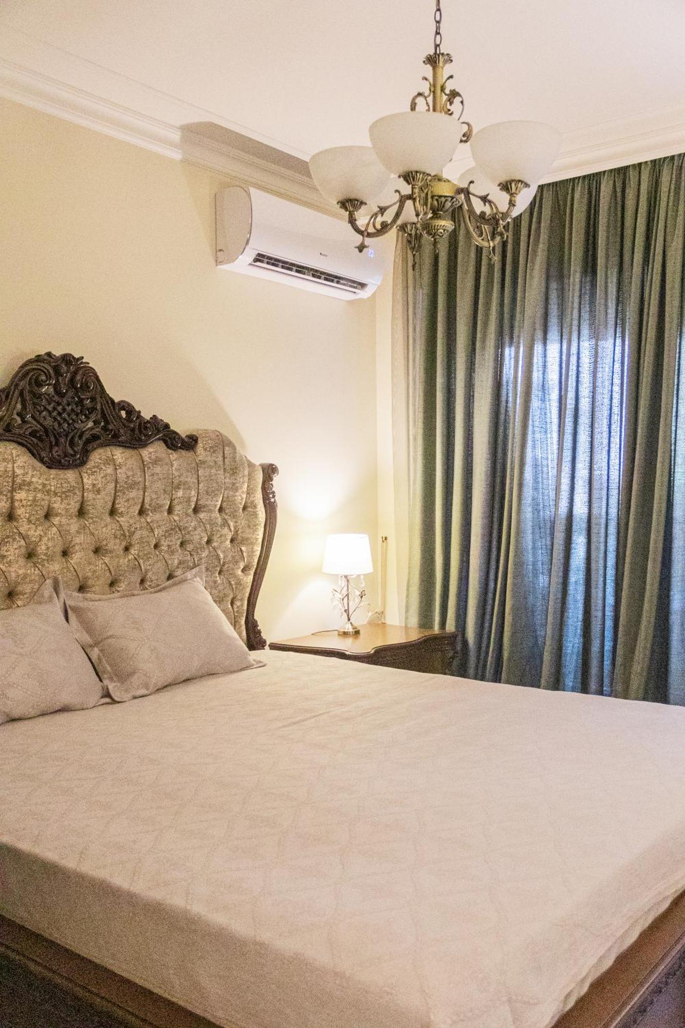 Central Luxury Antique Apartment فارنا المظهر الخارجي الصورة